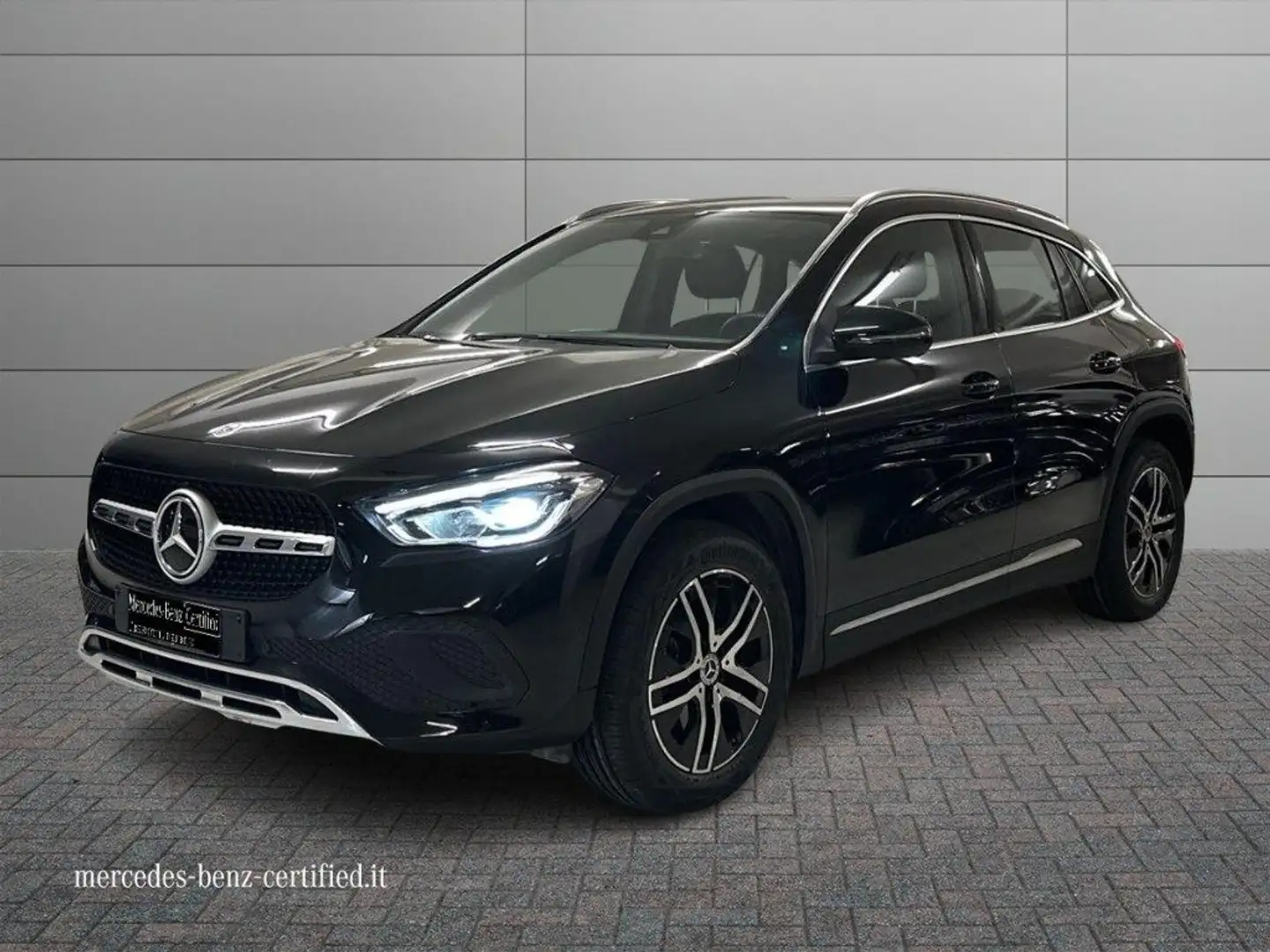 Mercedes-Benz GLA 200 d Automatic Sport Plus Noir - 1