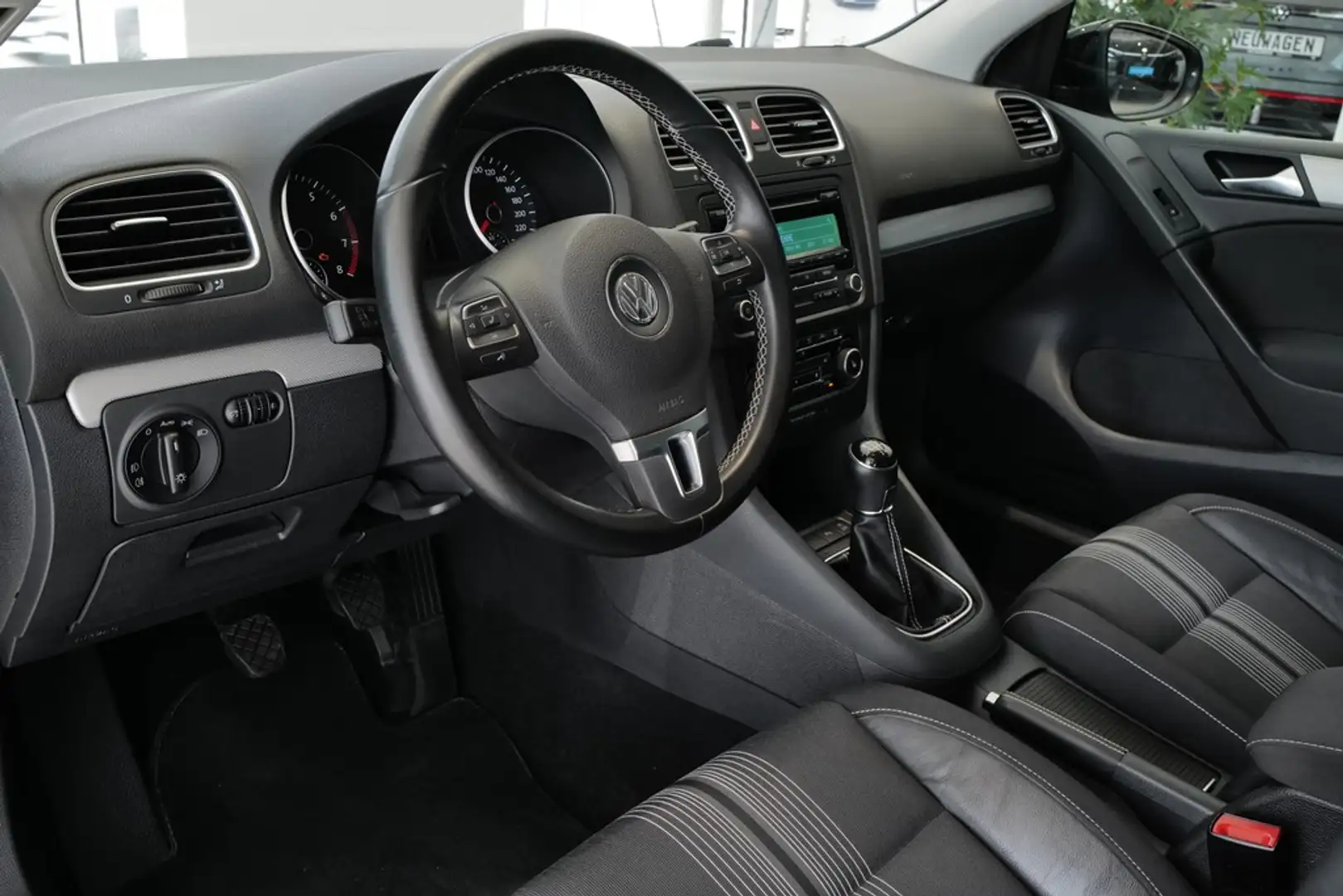 Volkswagen Golf VI Match BlueMotion Gris - 2