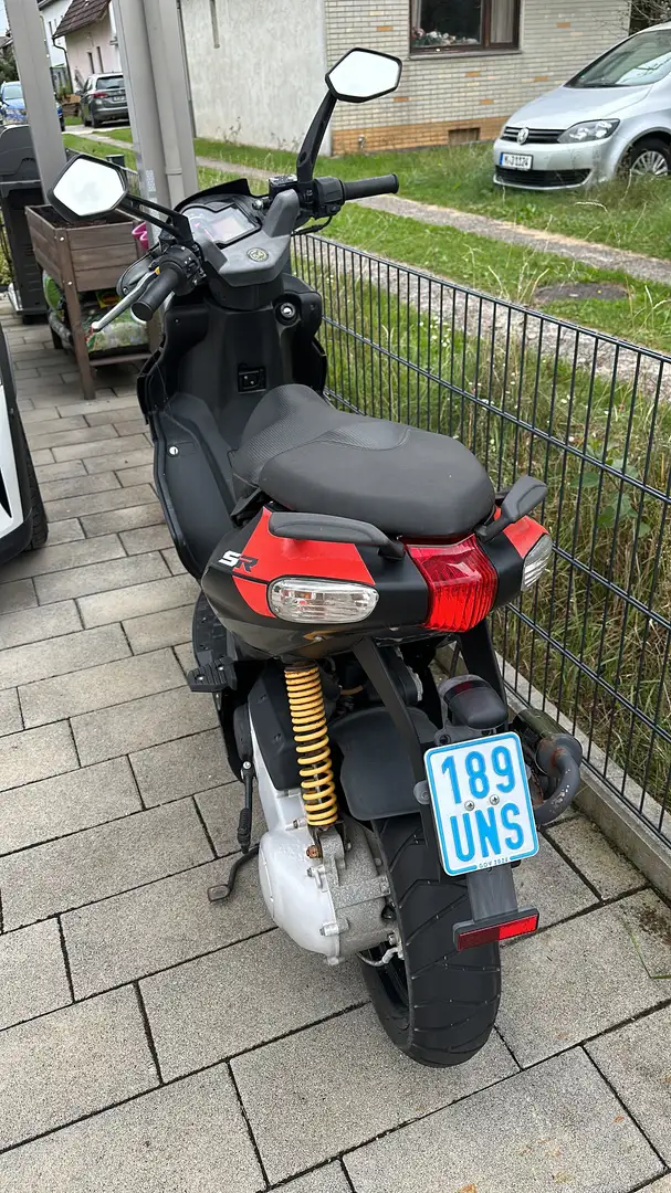 Aprilia SR 50 Race Rouge - 2