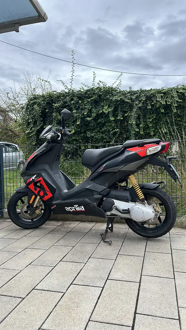 Aprilia SR 50 Race Rouge - 1