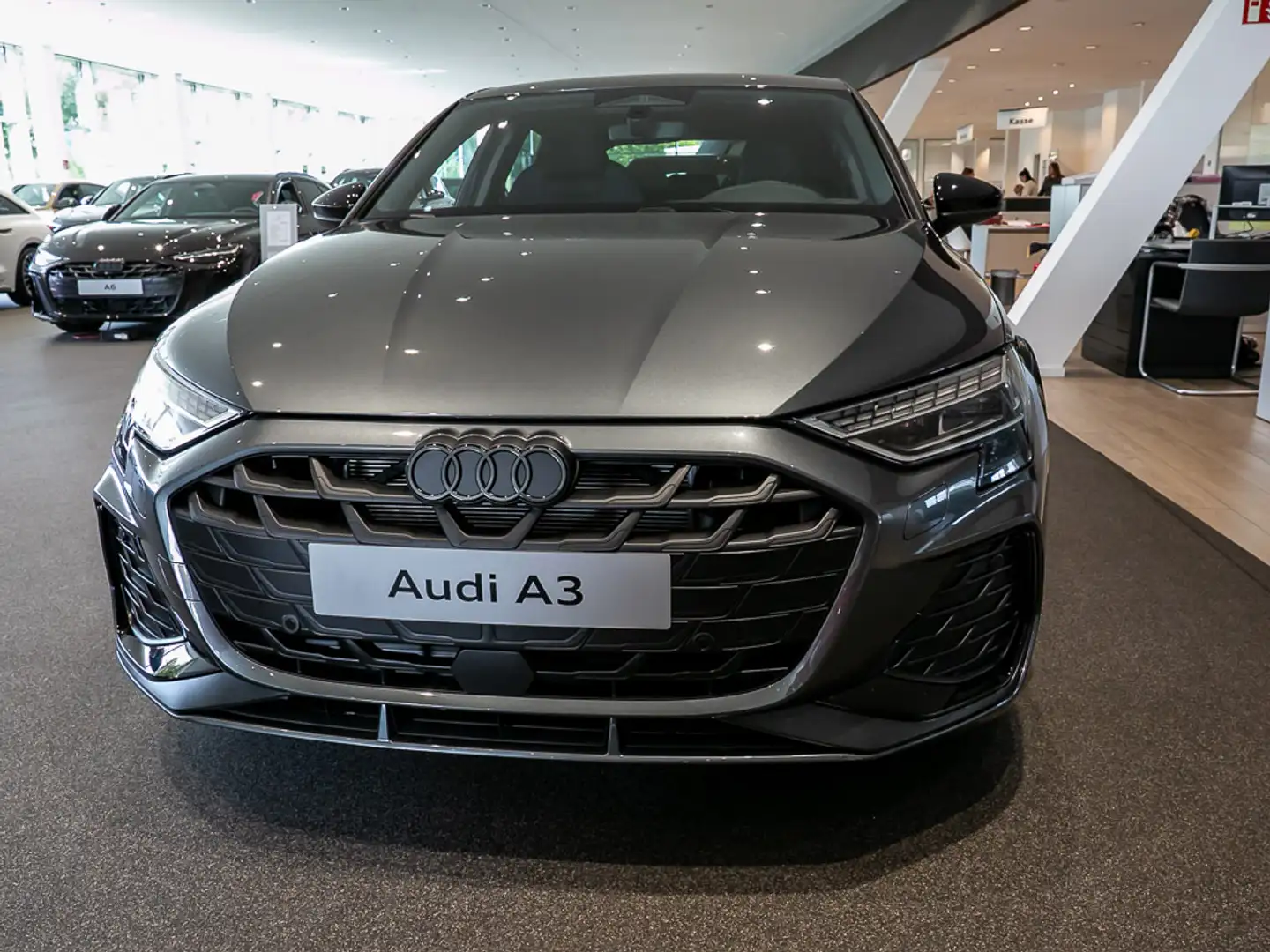 Audi A3 S line TFSI Digitales Cockpit Navi Gris - 2