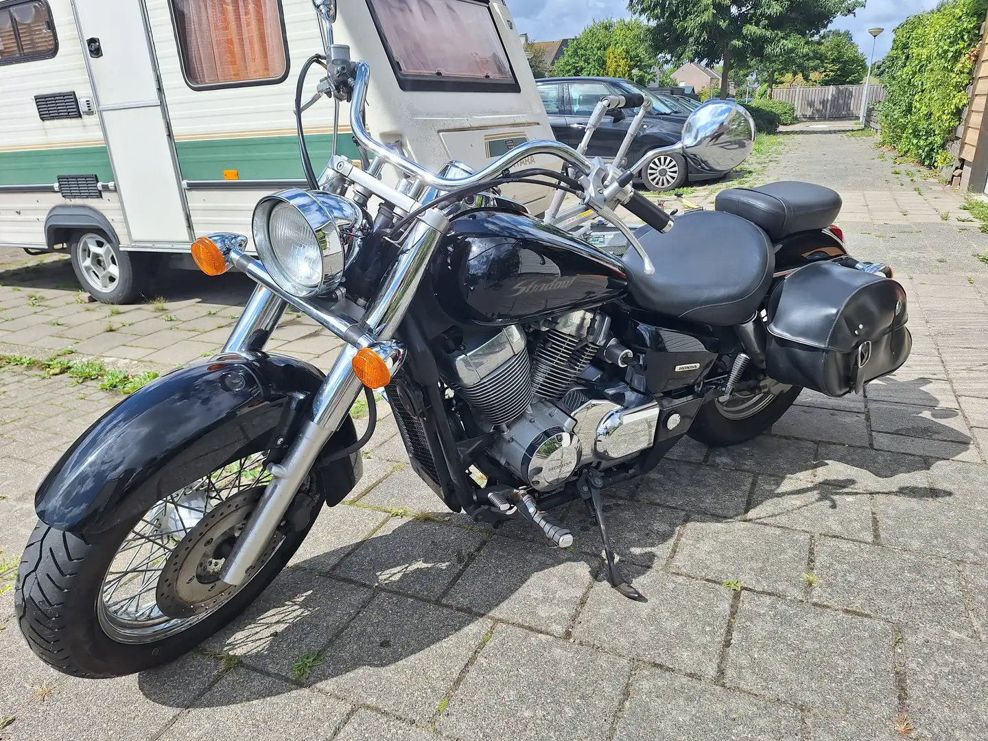 Honda Shadow 750 Noir - 1