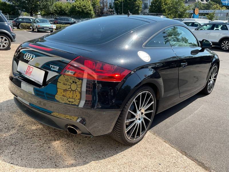 Audi TT 2.0 TFSI Coupe quattro PDC Klima — photo 6