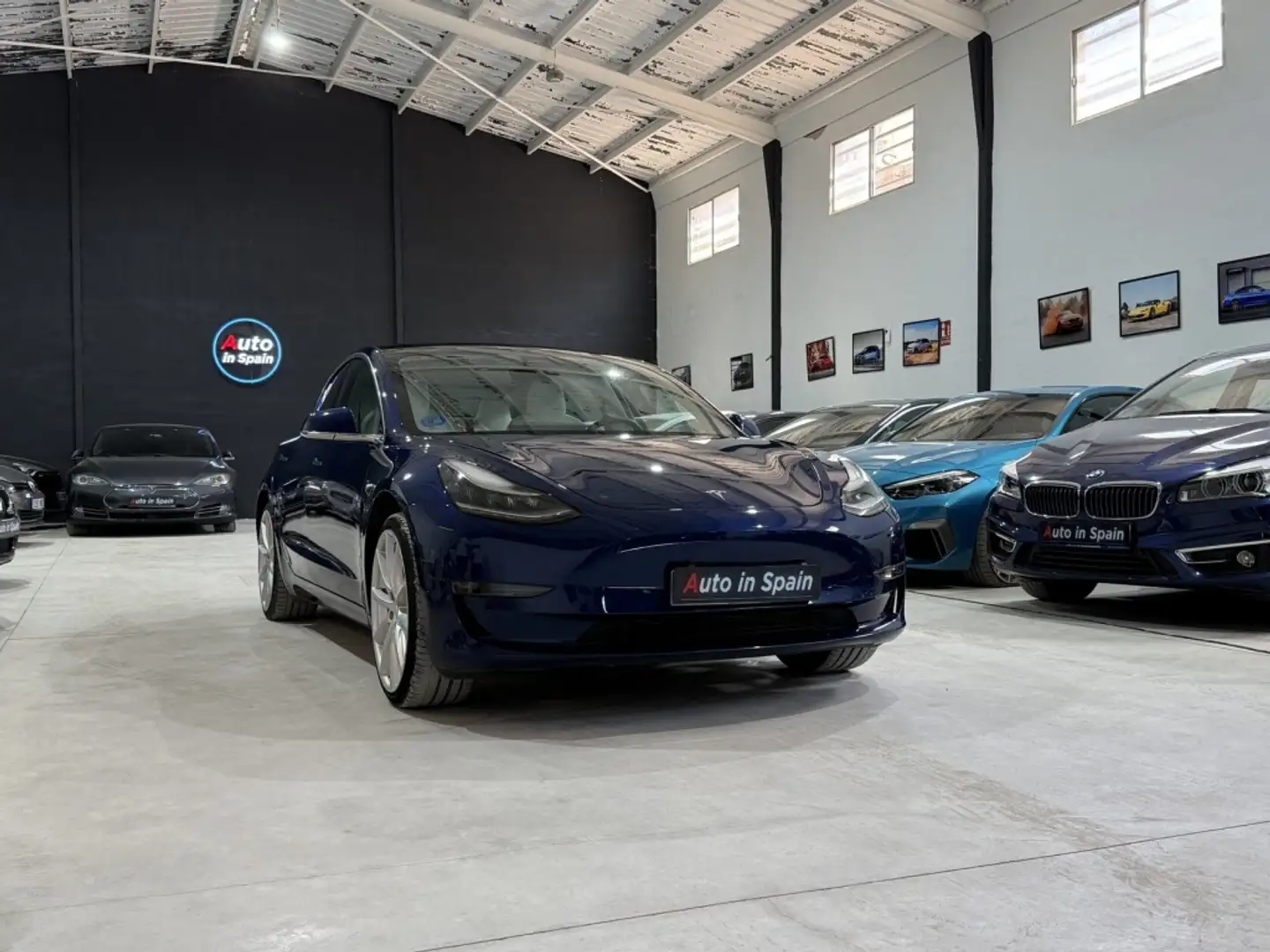 Tesla Model 3 Standard RWD Plus Bleu - 1