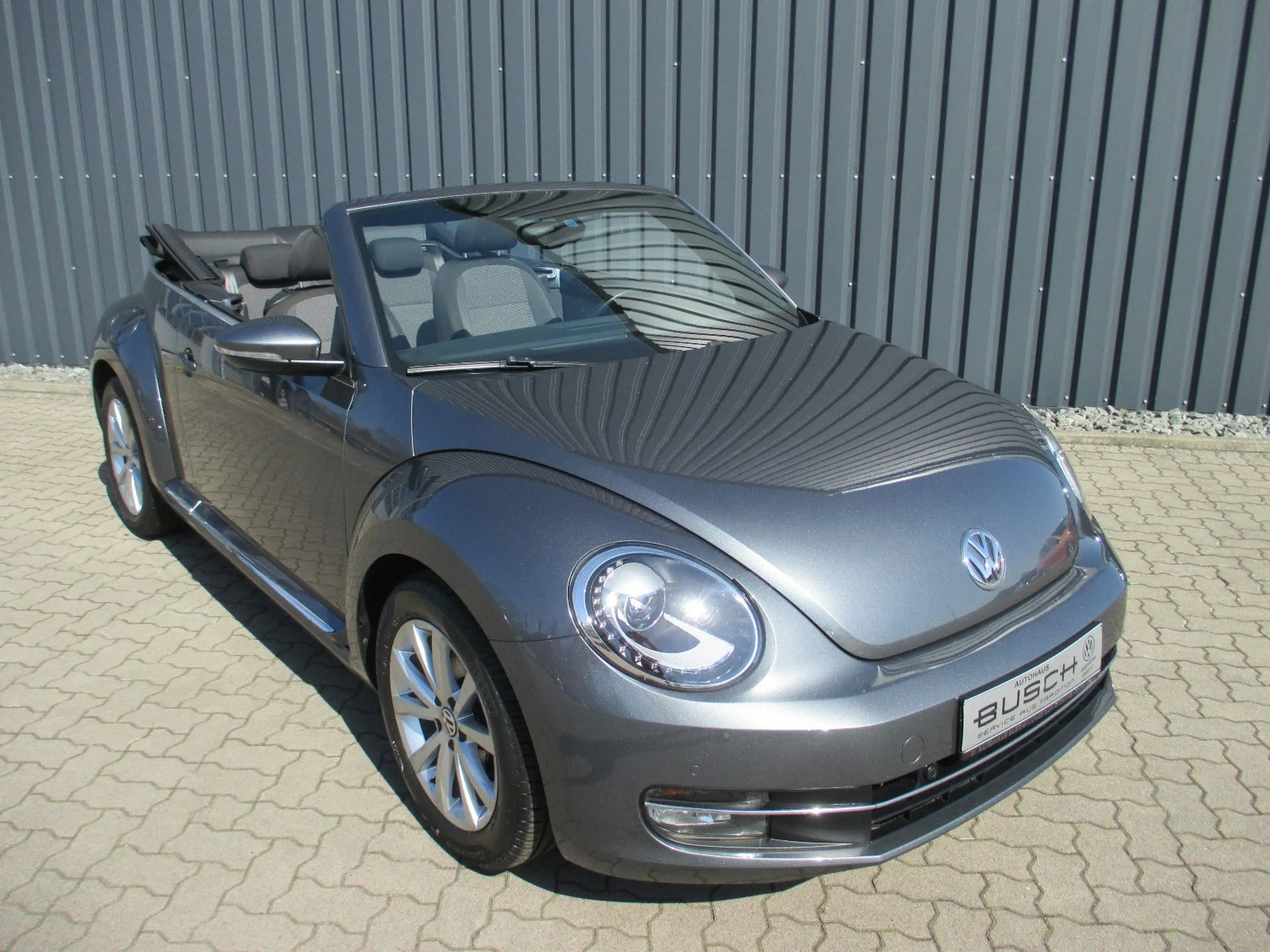 Volkswagen Beetle Cabriolet Design 1.2 77kw 6-Gang,NAVI,