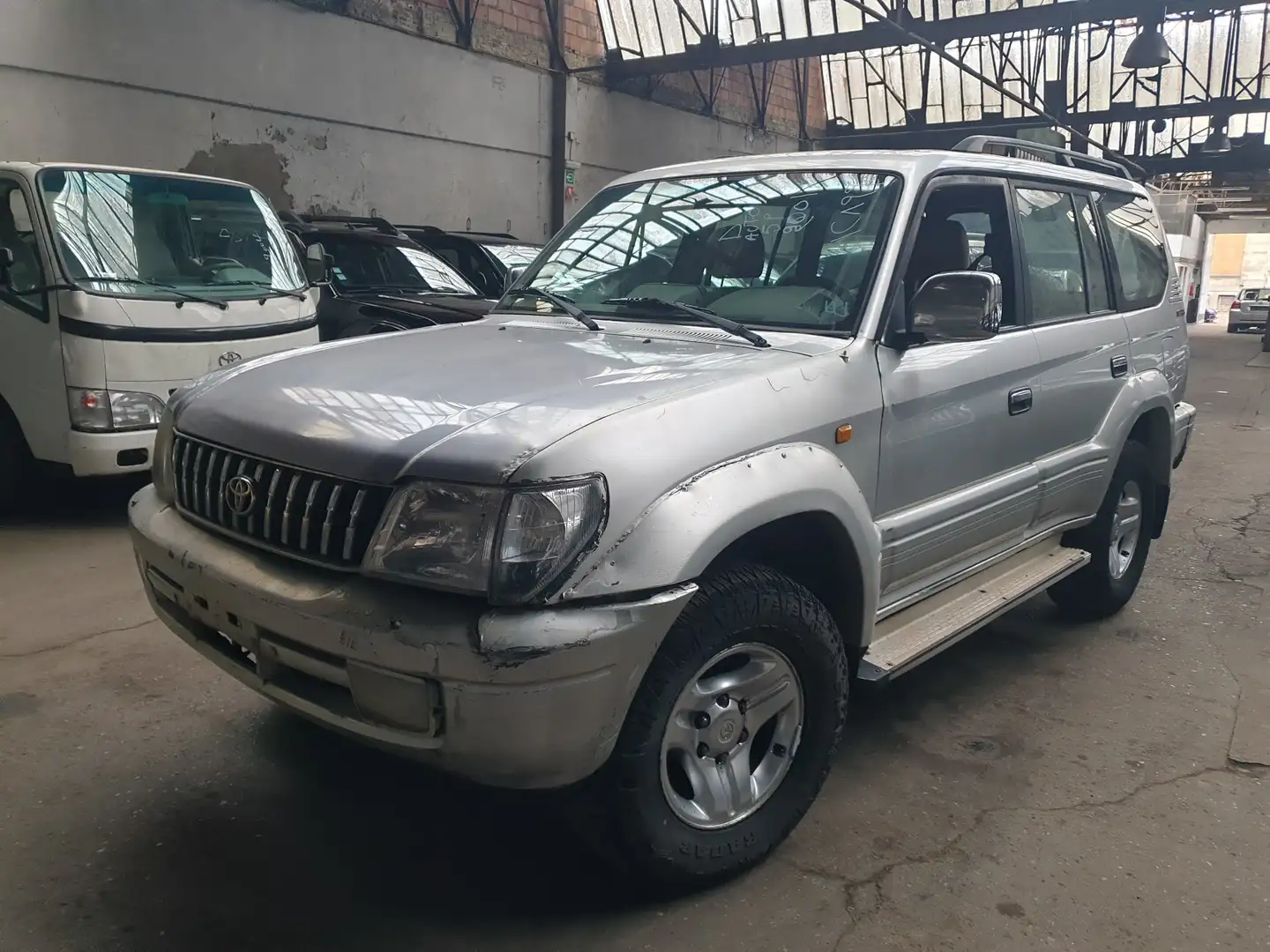 Toyota Land Cruiser 3.0 Turbo D4D 50th Anniversary Gris - 1