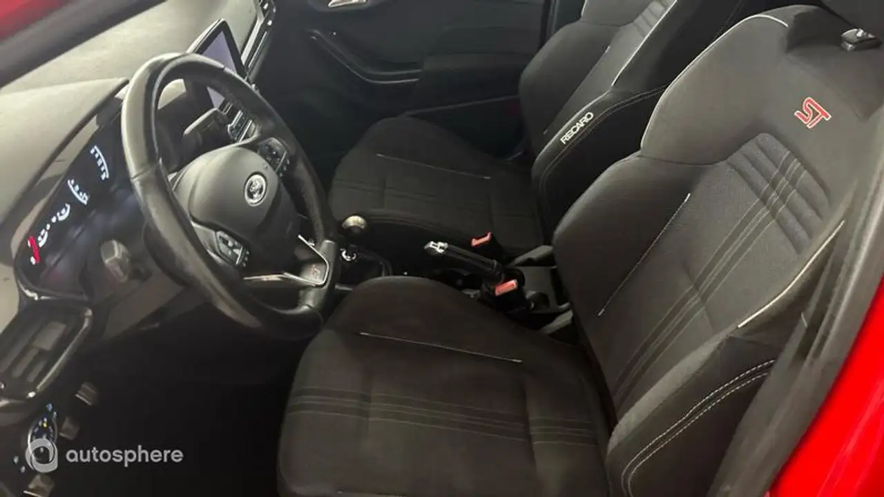 Ford Fiesta ST — photo 12