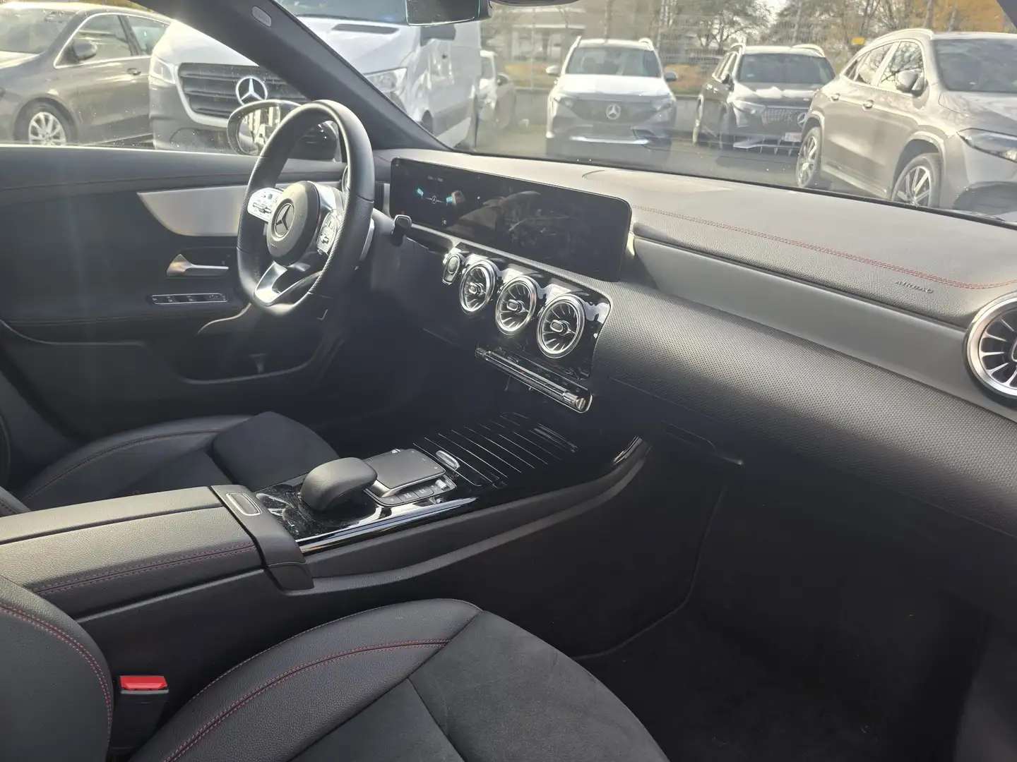 Mercedes-Benz CLA 180 Shooting Brake CLA AMG Line Nero - 2