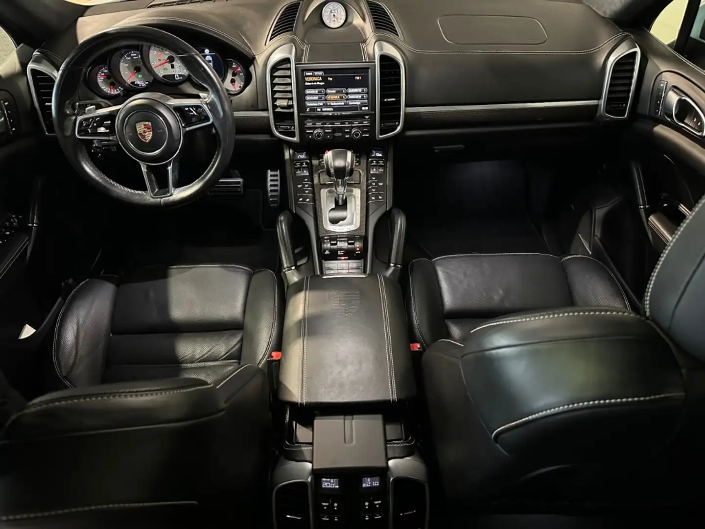 Porsche Cayenne 3.6 GTS l PANORAMA l 441PK l NAP l BOSE l SPORTCHR Wit - 2