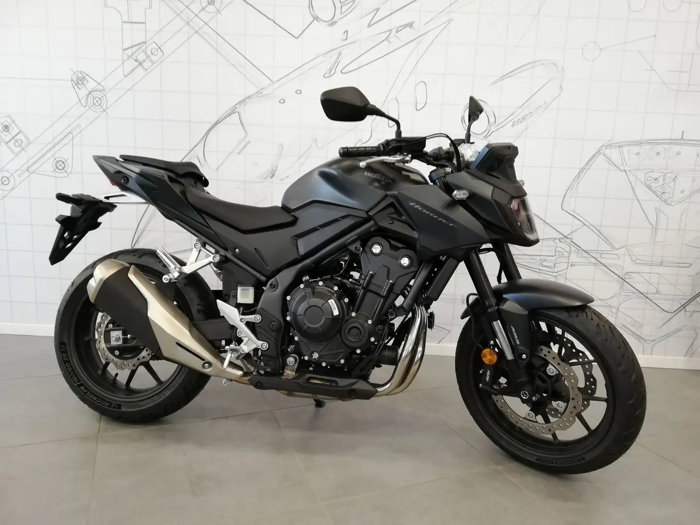 Honda Hornet 500 ABS - 1