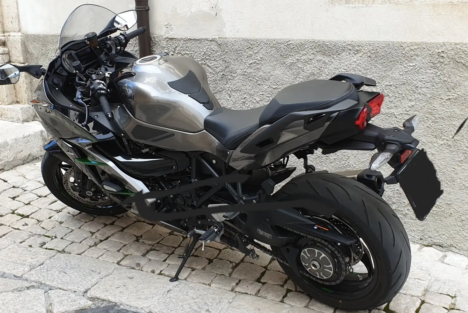 Kawasaki Ninja H2 SX SE PLUS Grey - 2