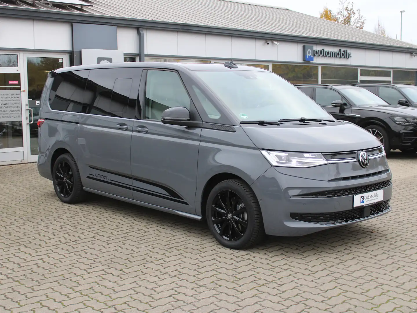 Volkswagen T7 Multivan LR Edition 2.0 TDI DSG*AHK*VC*IQ*ACC Grau - 2