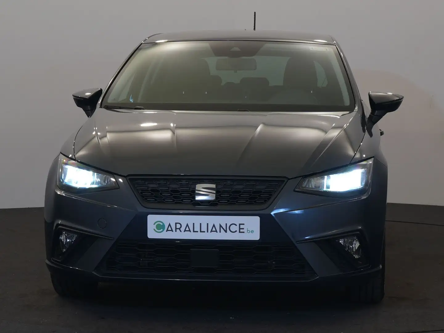 SEAT Ibiza 1.0MPI|FULL.Link|LED|Front.Assist|JA15"| Gris - 2