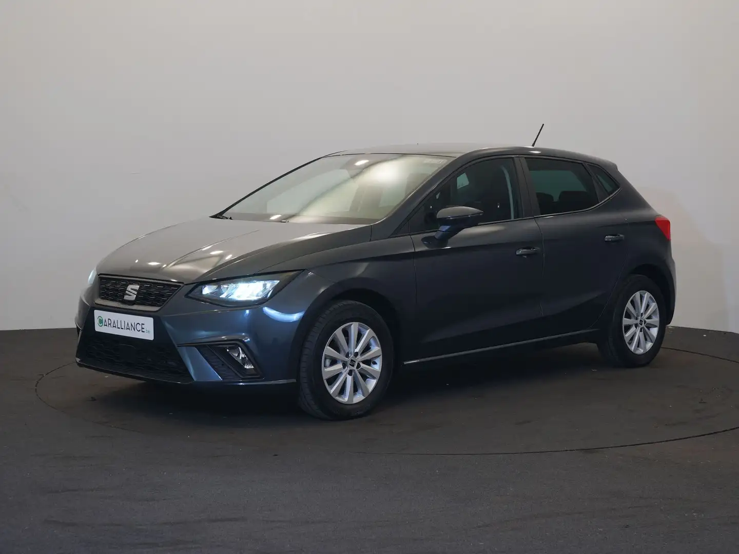 SEAT Ibiza 1.0MPI|FULL.Link|LED|Front.Assist|JA15"| Gris - 1
