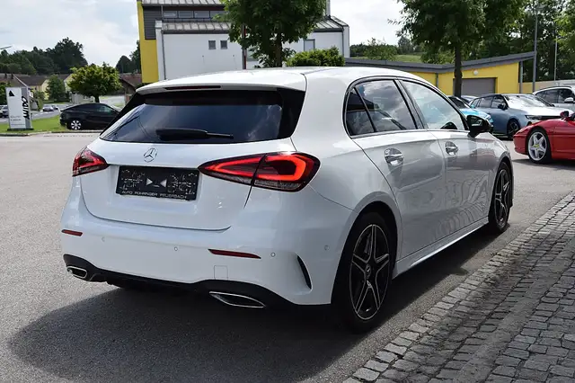 Mercedes-Benz A Class view 3