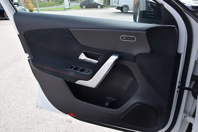 Mercedes-Benz A Class view 11