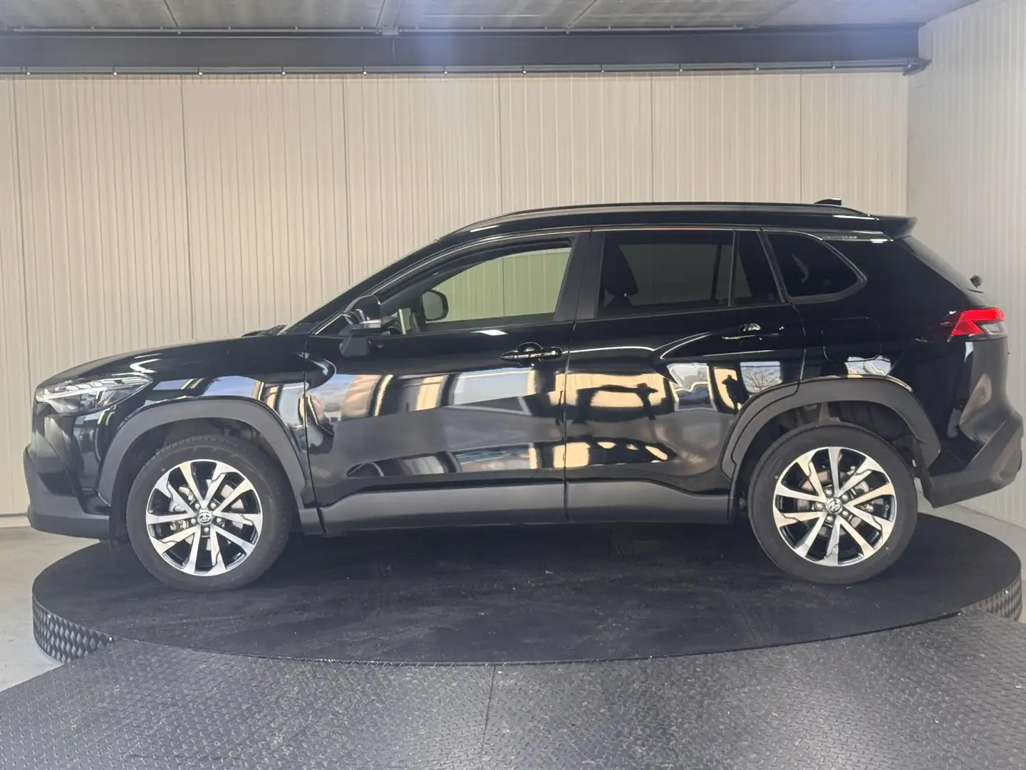 Toyota Corolla Cross Hybrid 140 Style Navi Cruise Clima Camera PDC Schwarz - 2