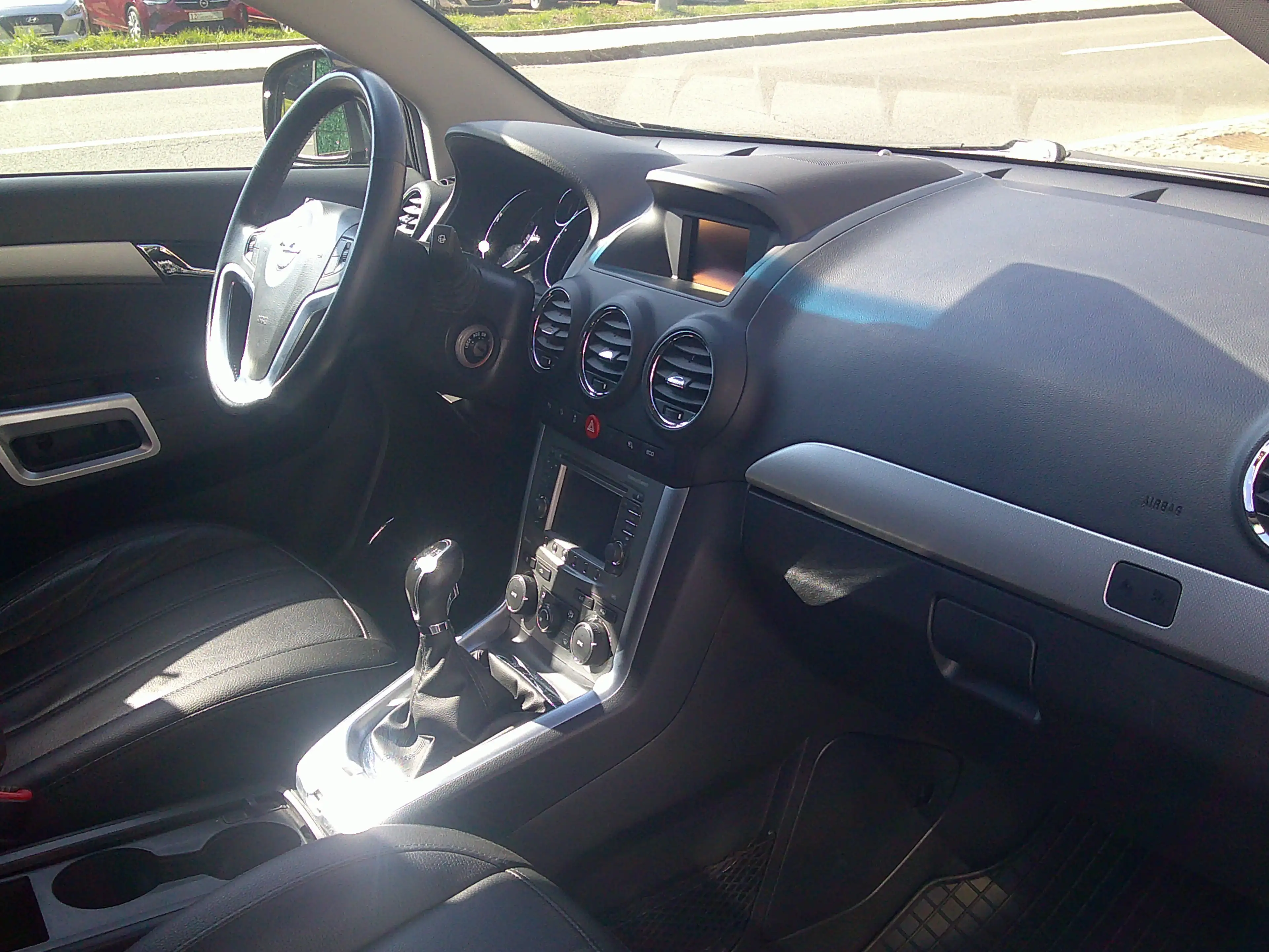 Opel Antara Cosmo 4x4  TÜV Neu  Xenon — photo 8