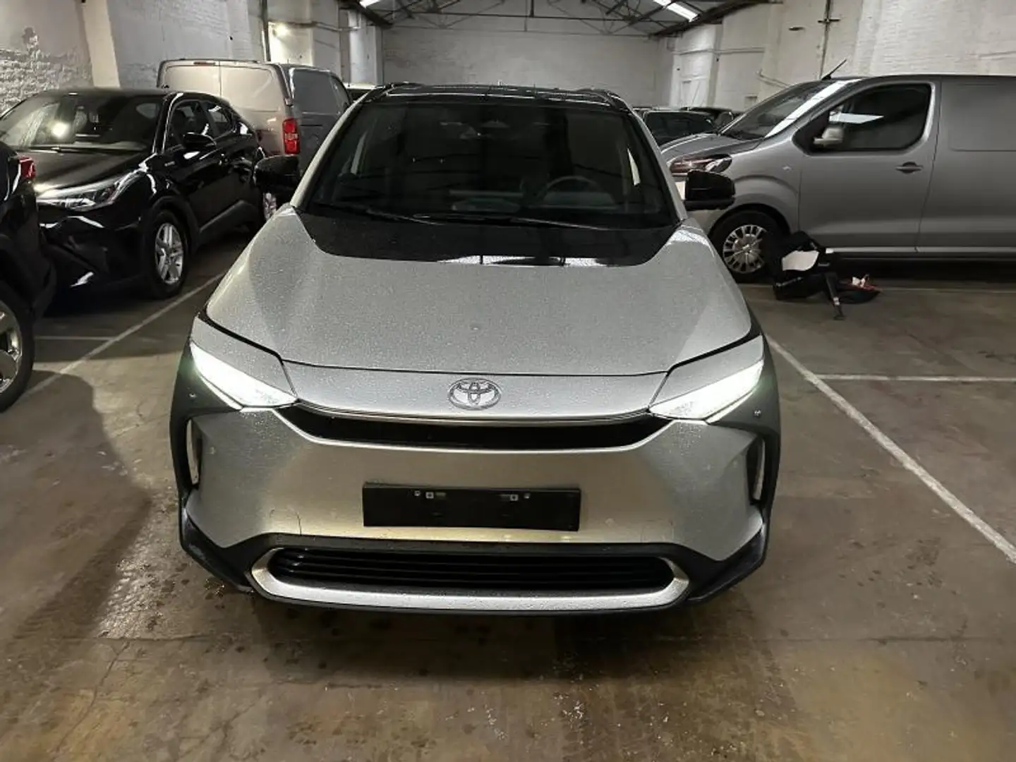 Toyota bZ4X STYLE PLUS Gris - 2