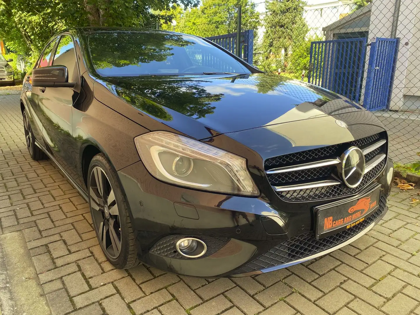 Mercedes-Benz A 200 Urban, Xenon, Leder erst 86Tkm!!! Schwarz - 1