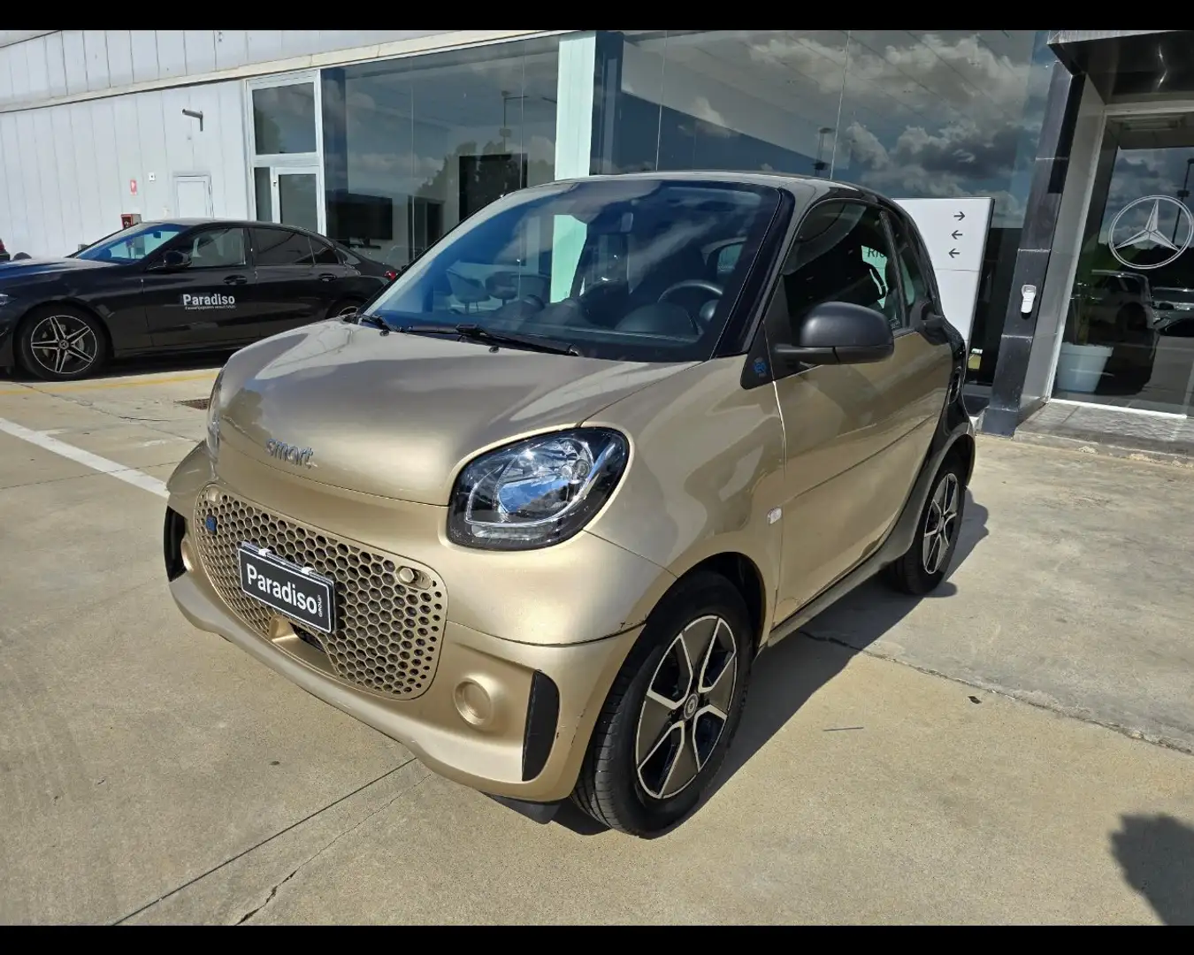 smart forTwo eqPASSION - 4,6kW | 55CV | 2021 Beige - 1