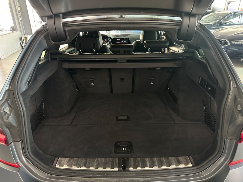 BMW 320 d M-Sport Laser/AHK/HeadUp/Standheizung — photo 10