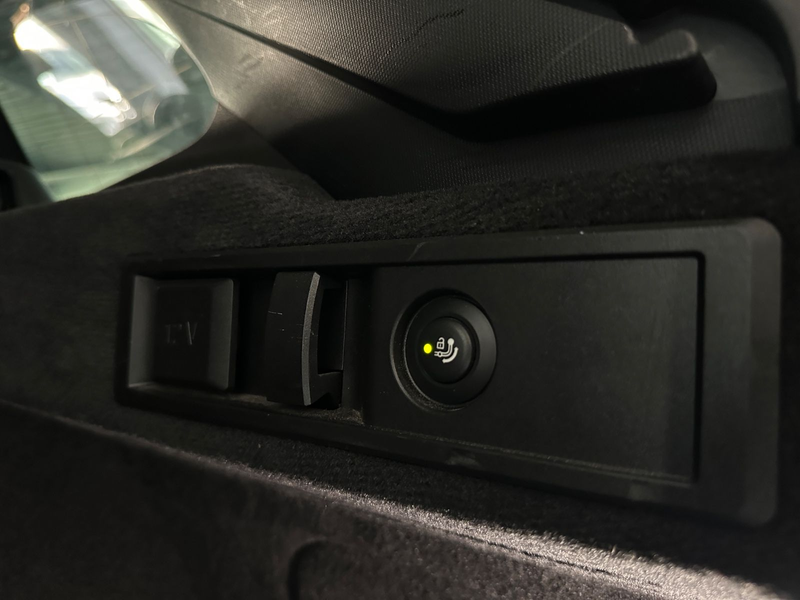 BMW 320 d M-Sport Laser/AHK/HeadUp/Standheizung — photo 12