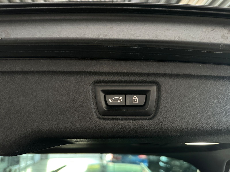 BMW 320 d M-Sport Laser/AHK/HeadUp/Standheizung — photo 11