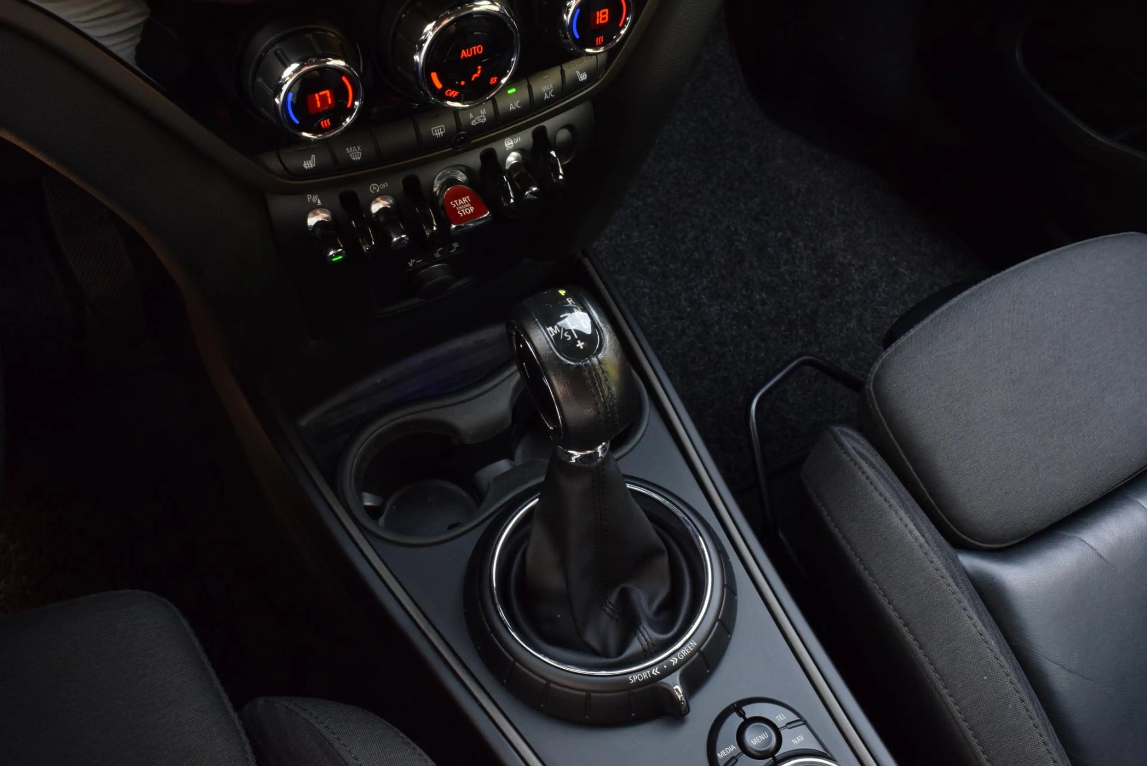 MINI Cooper Countryman 1.5 Chili|2xPDC|Sportstoelen|LED| — photo 40