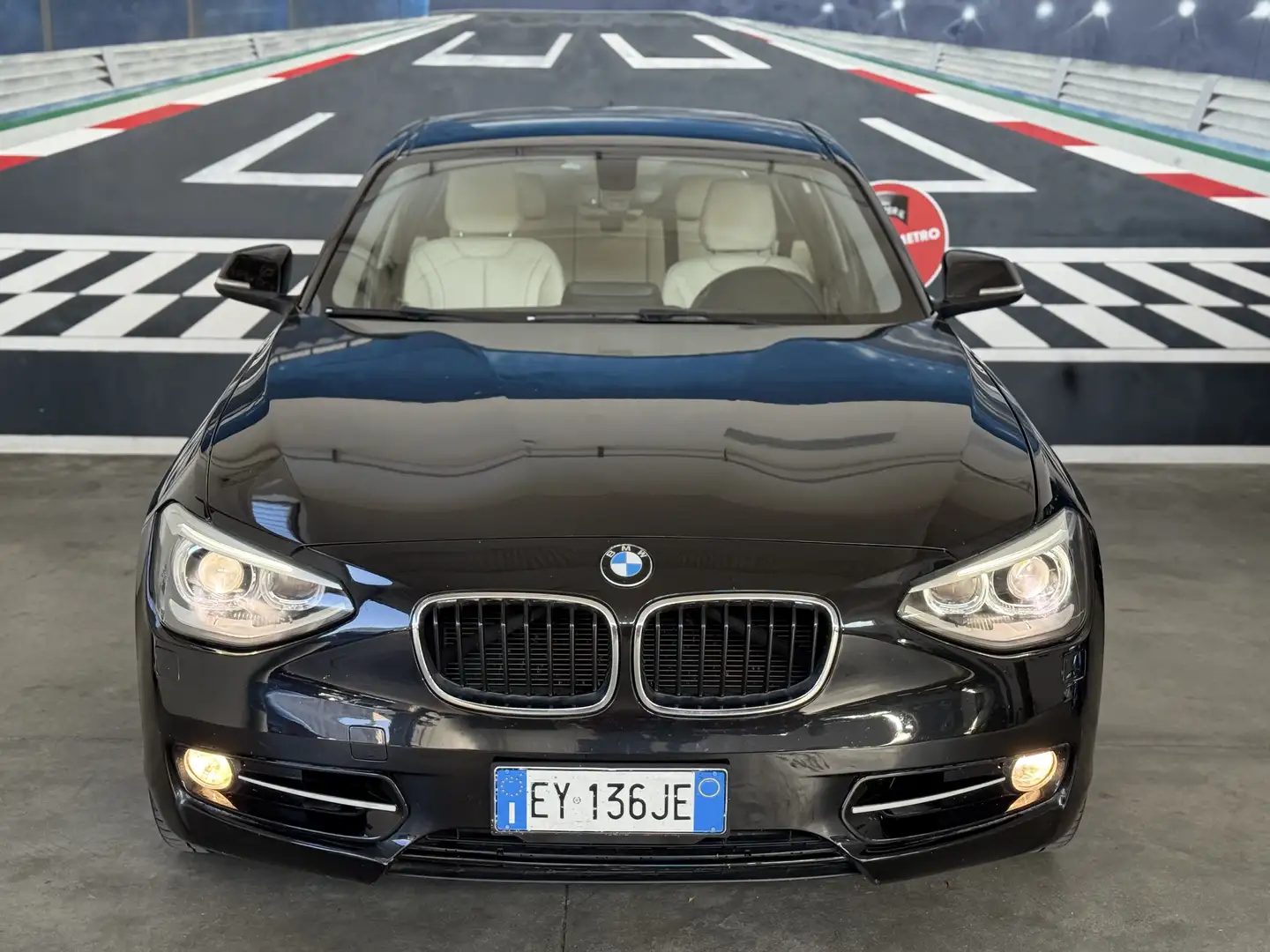 BMW 120 120d 5p SPORT 110.000KM Noir - 2