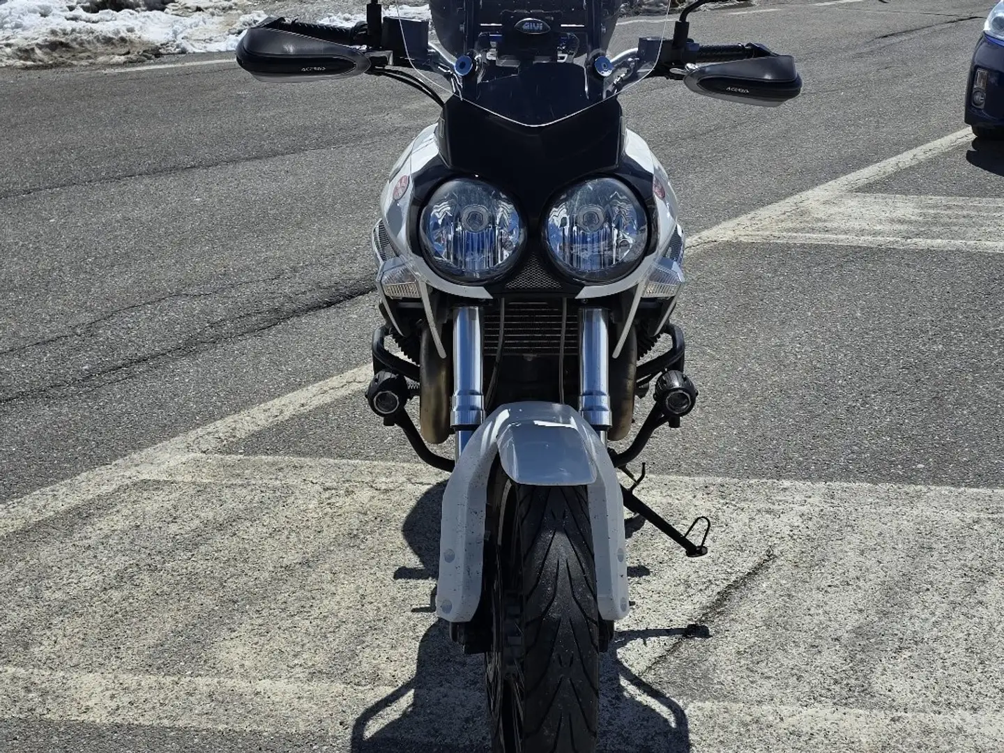 Moto Guzzi Stelvio 1200 White - 1