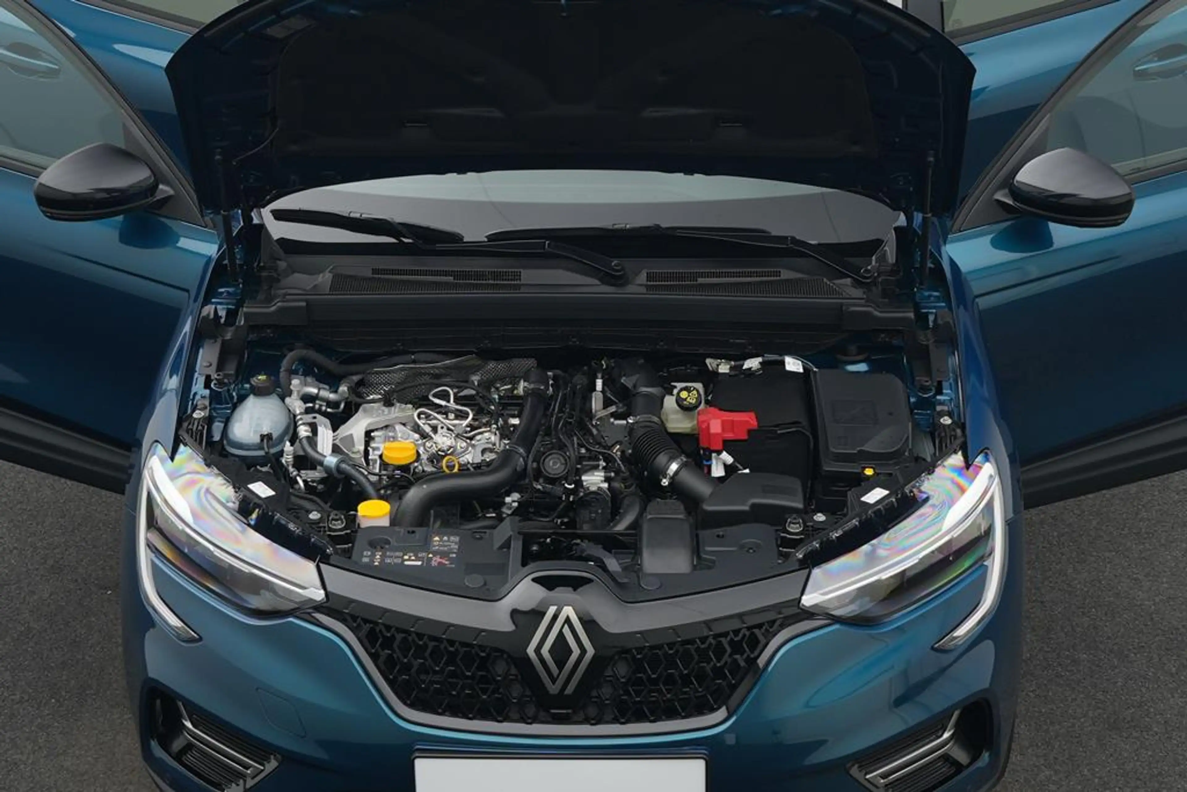 Renault Arkana Evolution Mild Hybrid 140 EDC — photo 6