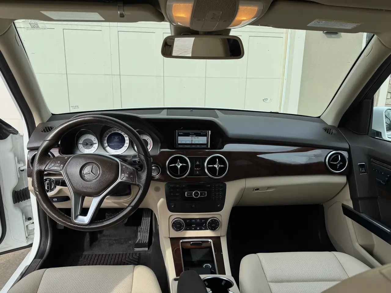 Mercedes-Benz GLK-Class снимка Mercedes-Benz GLK-Class