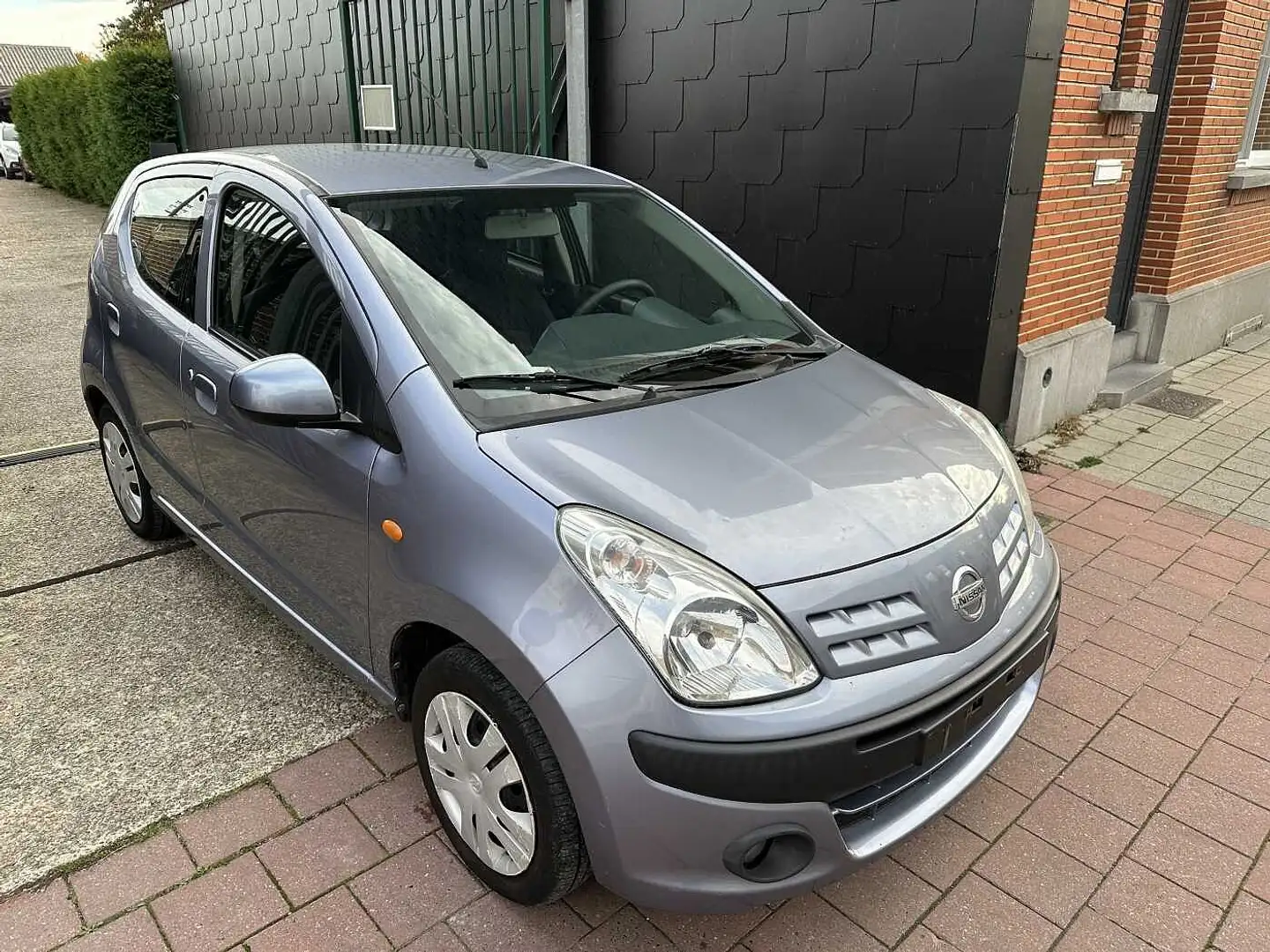 Nissan Pixo 1. 0 I MET 46DKM EDITION Gris - 2