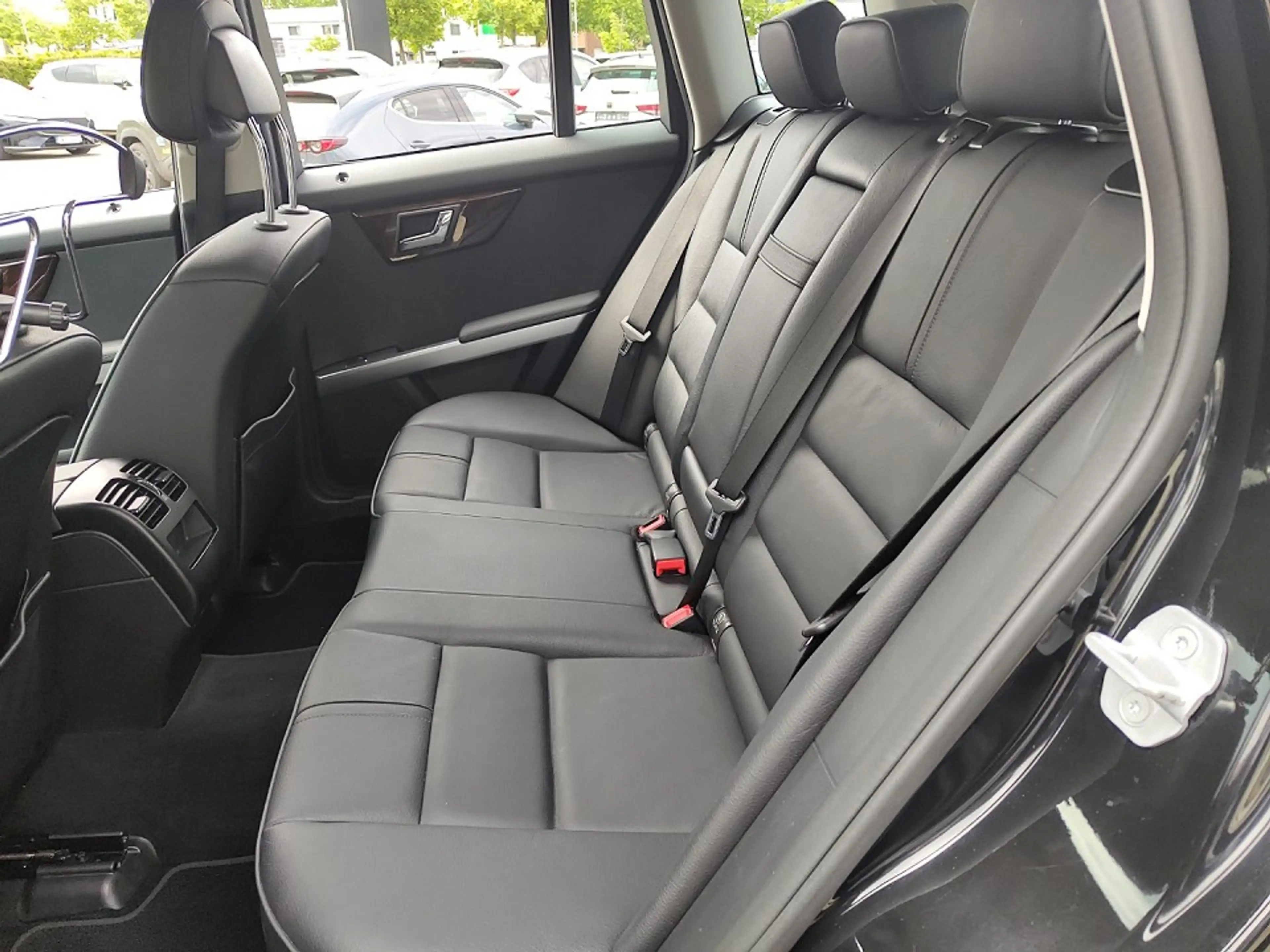 Mercedes-Benz GLK 300 4-Matic (204.981) — photo 11