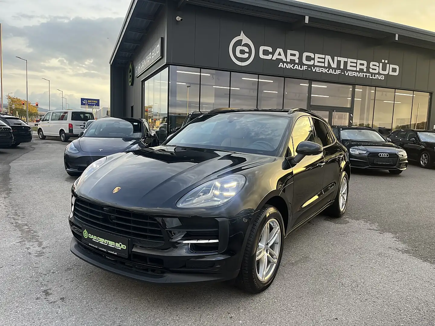 Porsche Macan 2.0 Schwarz - 1