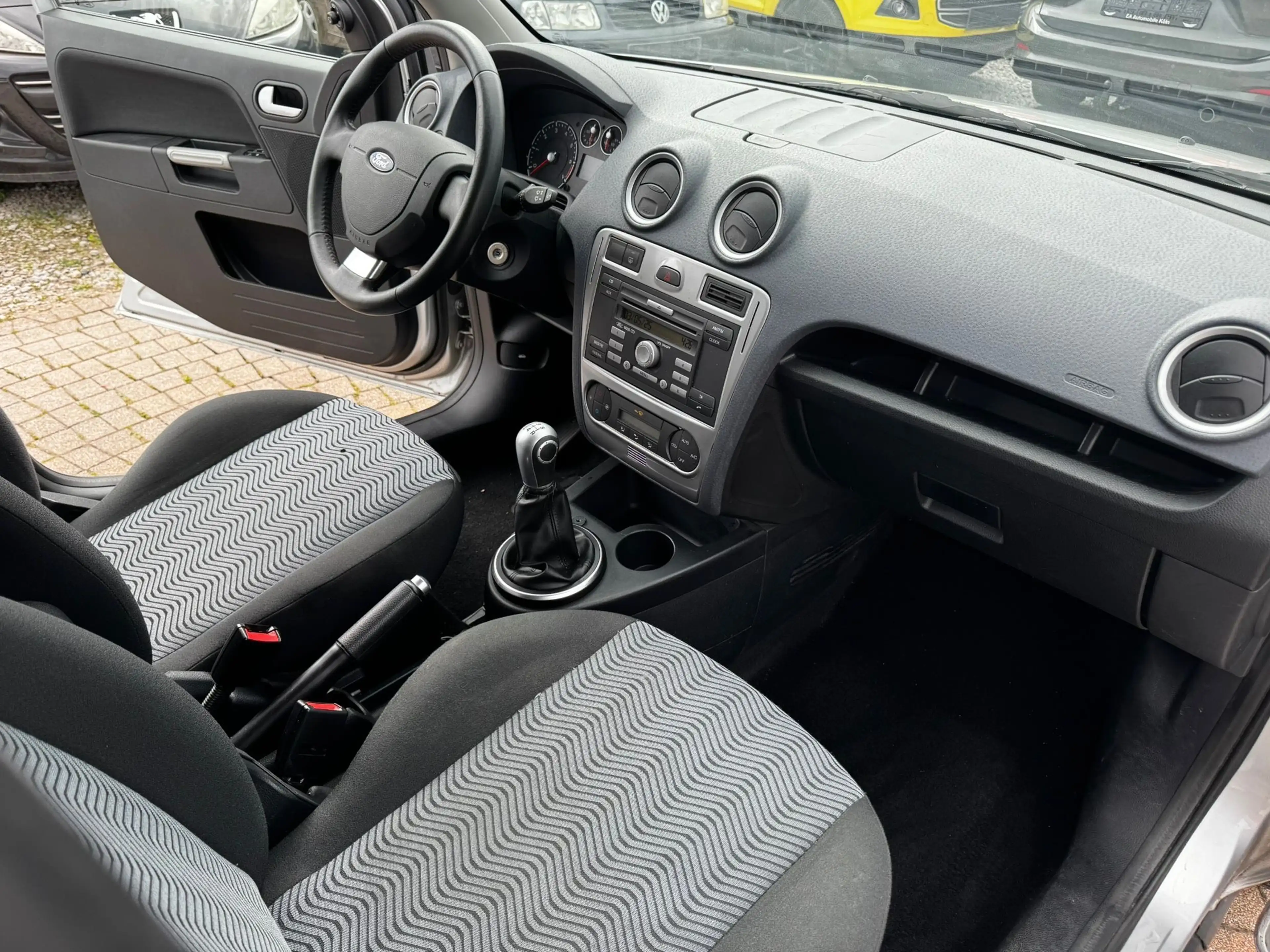 Ford Fusion Plus 1. Hand, im Guten Zustand mit wenig KM !! — photo 10