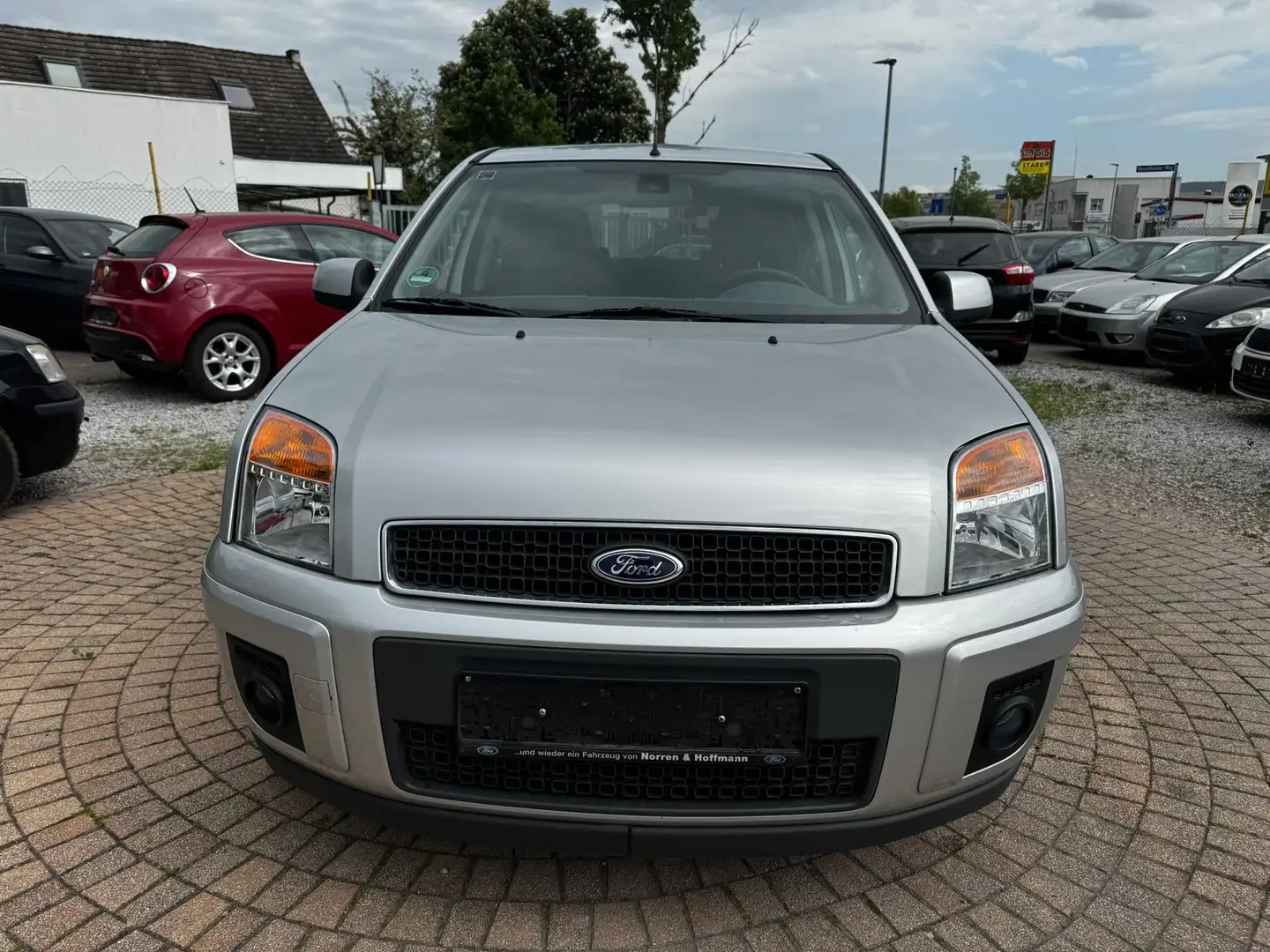 Ford Fusion Plus  1. Hand, im Guten Zustand mit wenig KM !! Zilver - 1