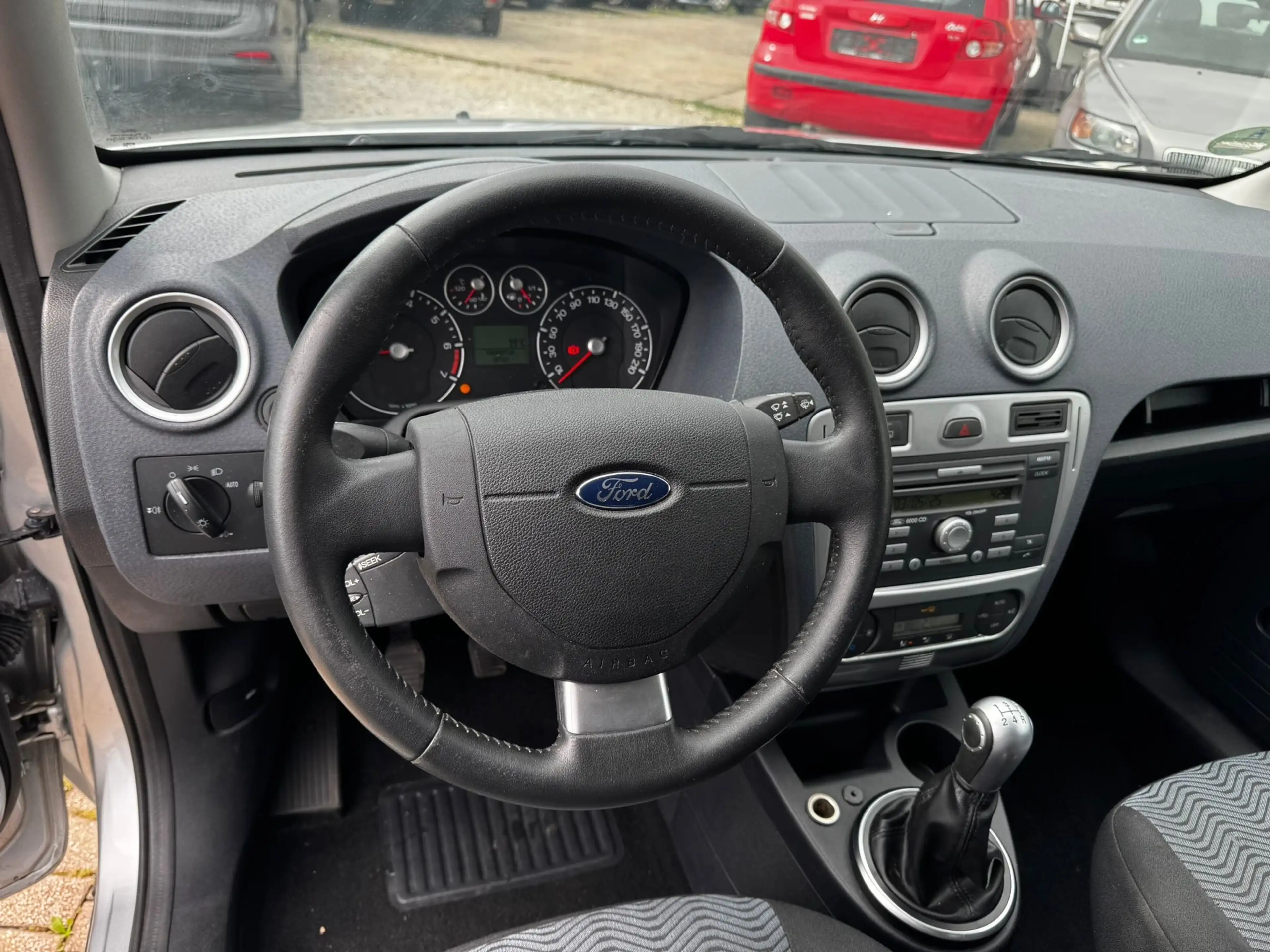 Ford Fusion Plus 1. Hand, im Guten Zustand mit wenig KM !! — photo 9