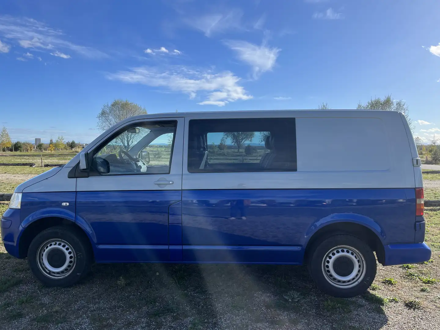 Volkswagen T5 Transporter Doka mit Flügeltüren Grau - 2