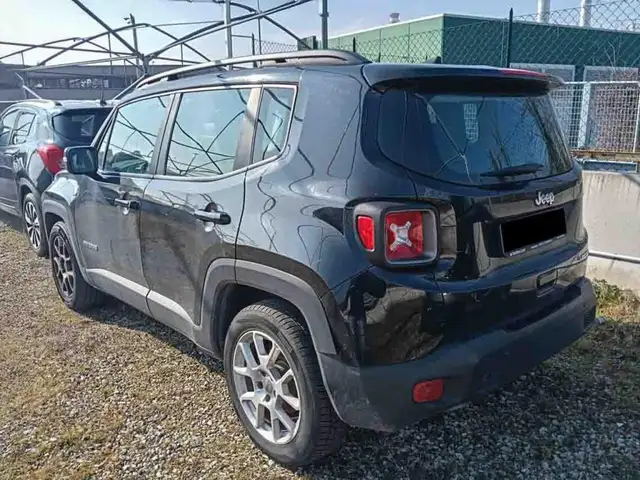 Jeep Renegade view 6