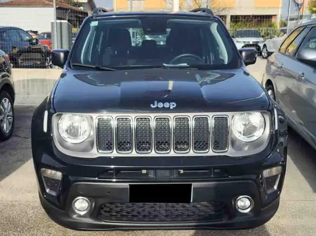 Jeep Renegade view 2