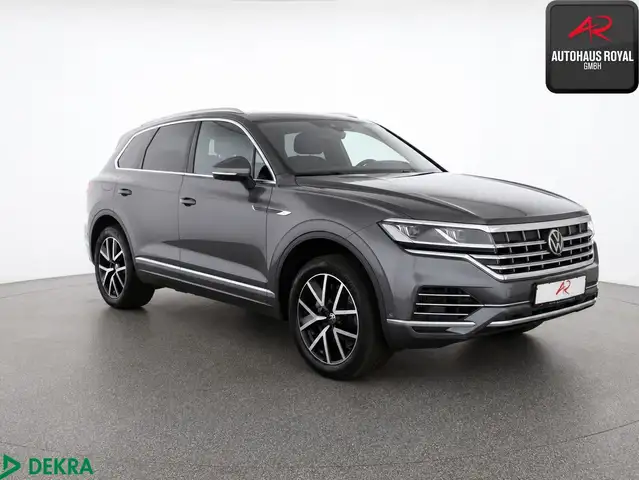Volkswagen Touareg view 7