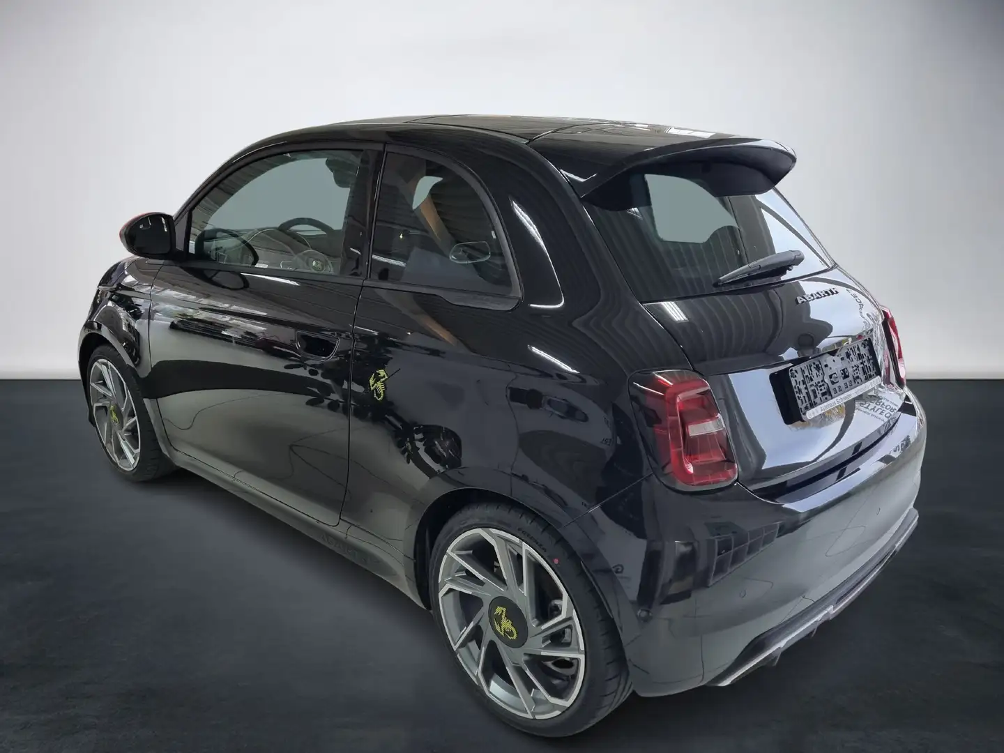 Abarth 500e Turismo 114kW (155PS) Schwarz - 2