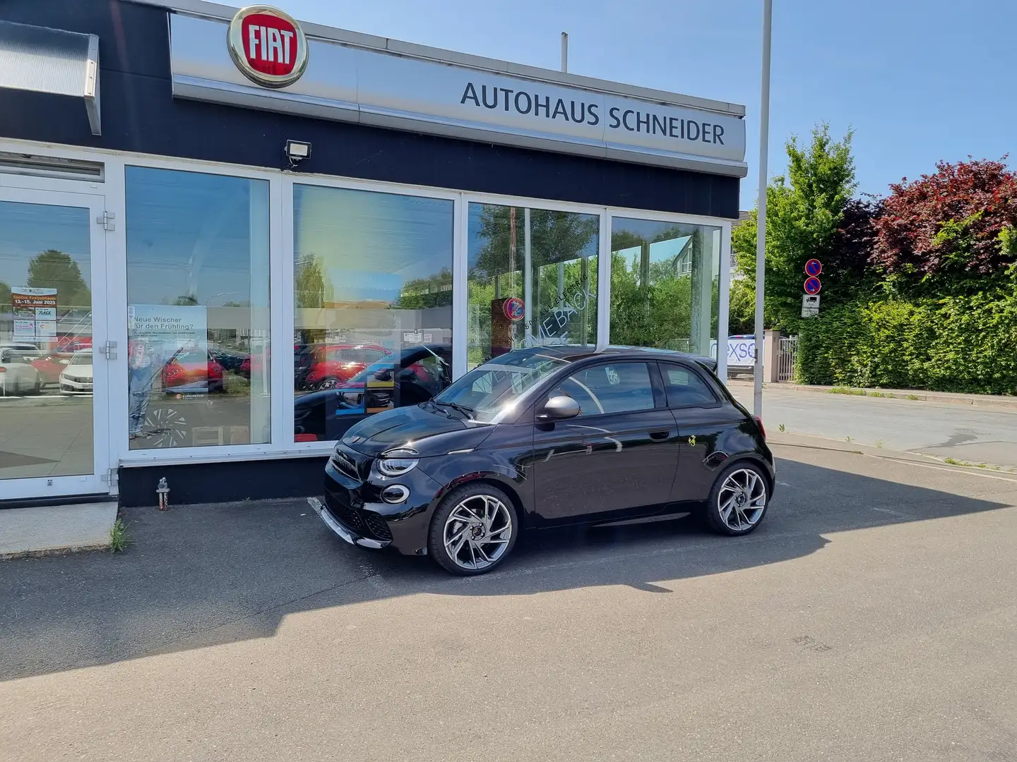 Abarth 500e Turismo 114kW (155PS) Fekete - 1