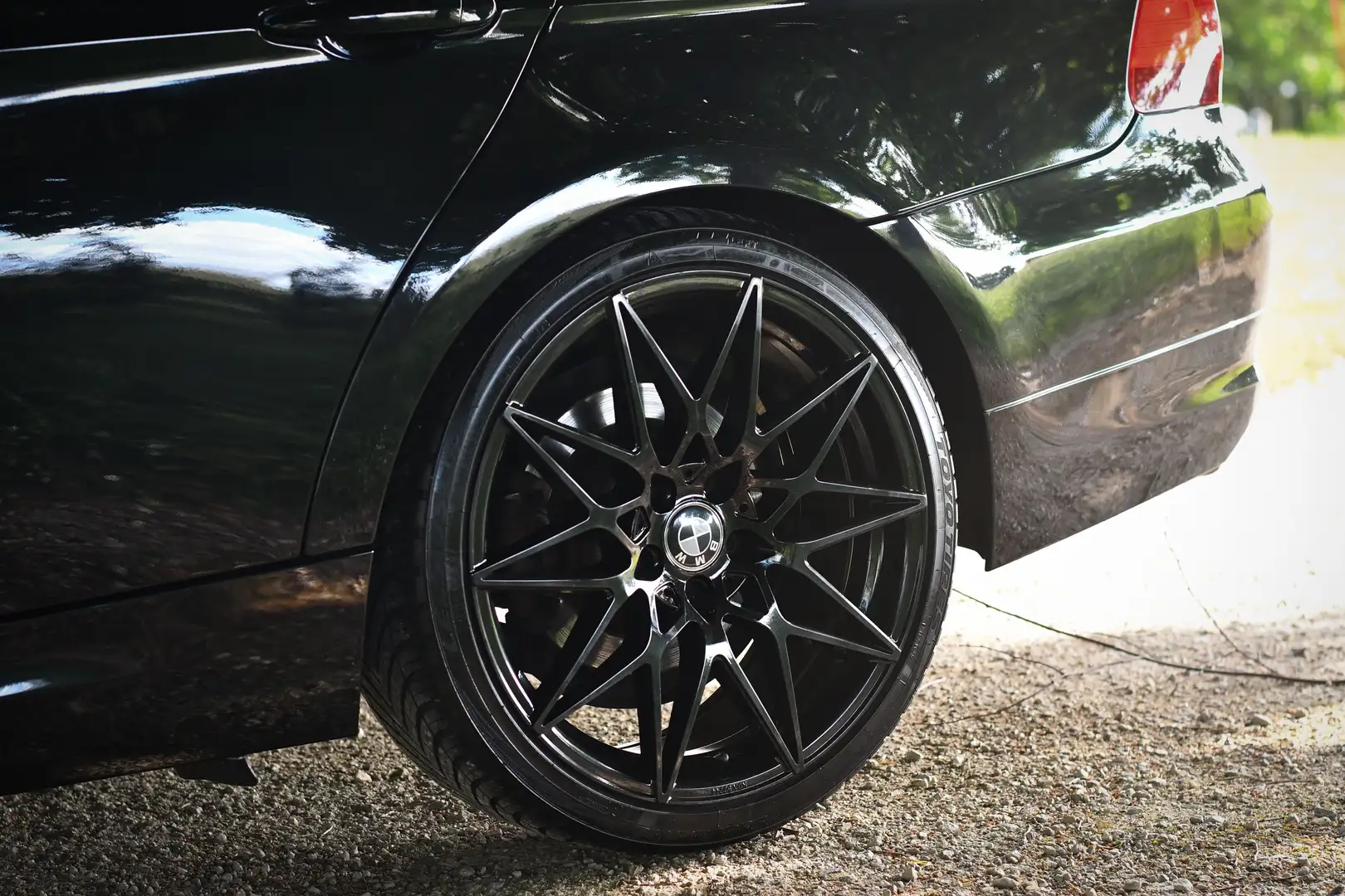 BMW 320 Touring 320 d Noir - 1