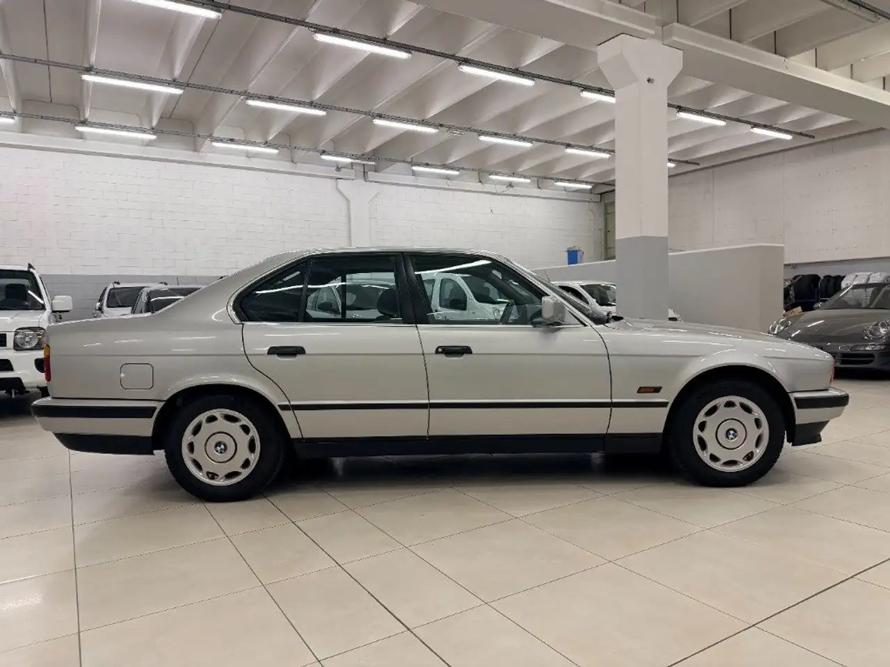 BMW 520 i 24V cat, foto 4