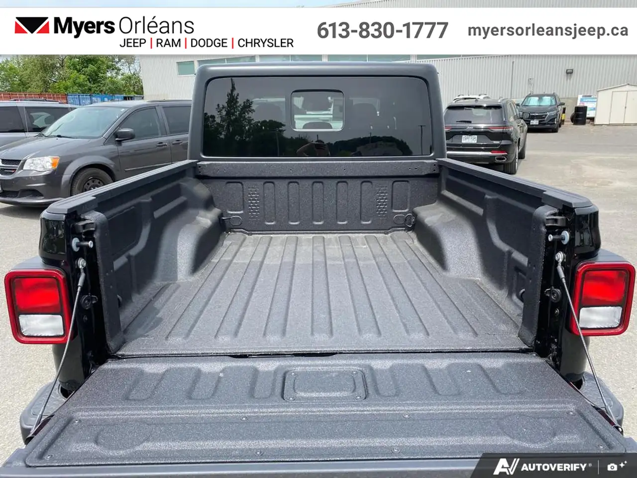Jeep Gladiator снимка Jeep Gladiator