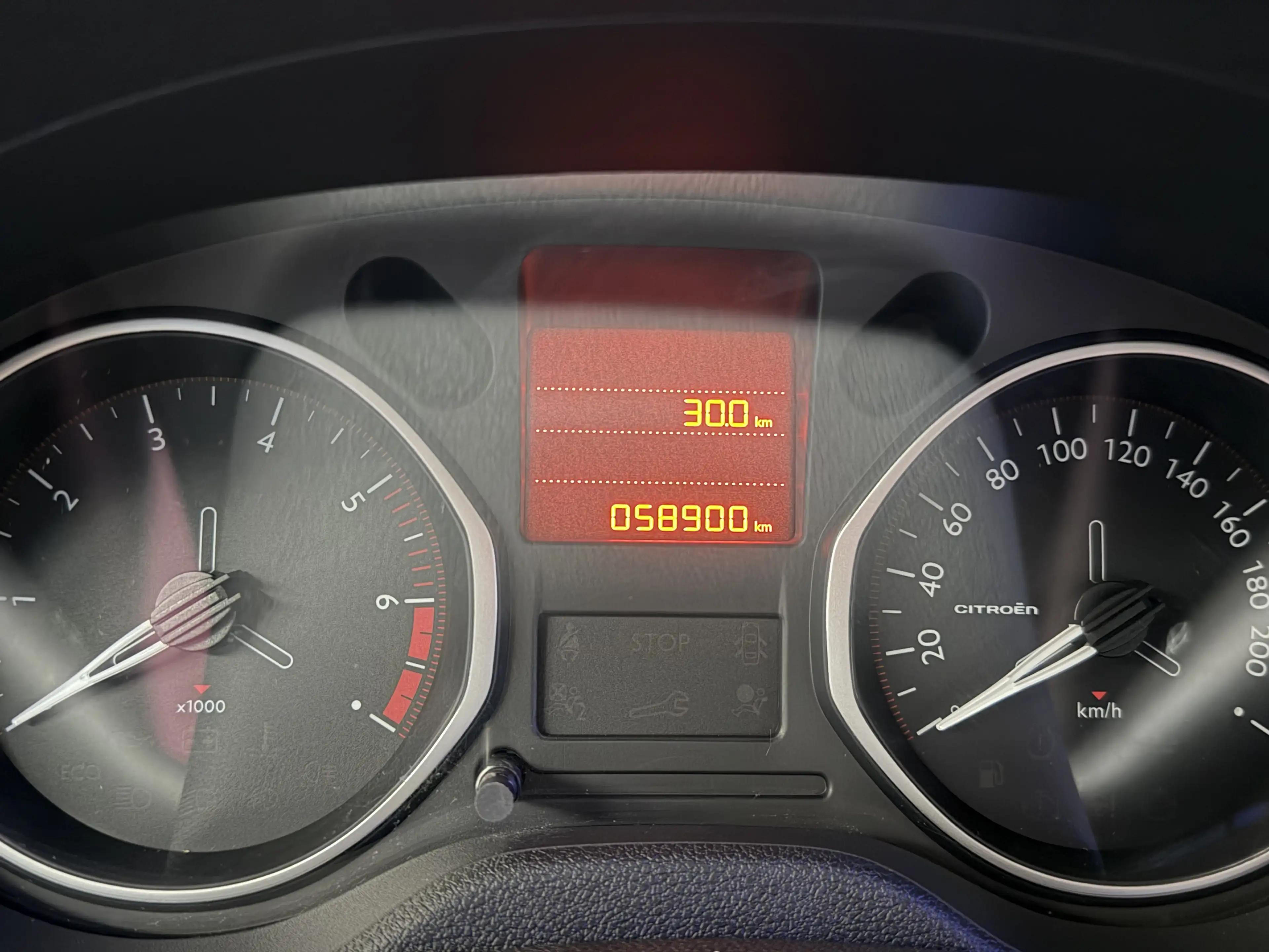 Citroen C-Elysée C-Elysee 1.2i PureTech Feel — photo 14