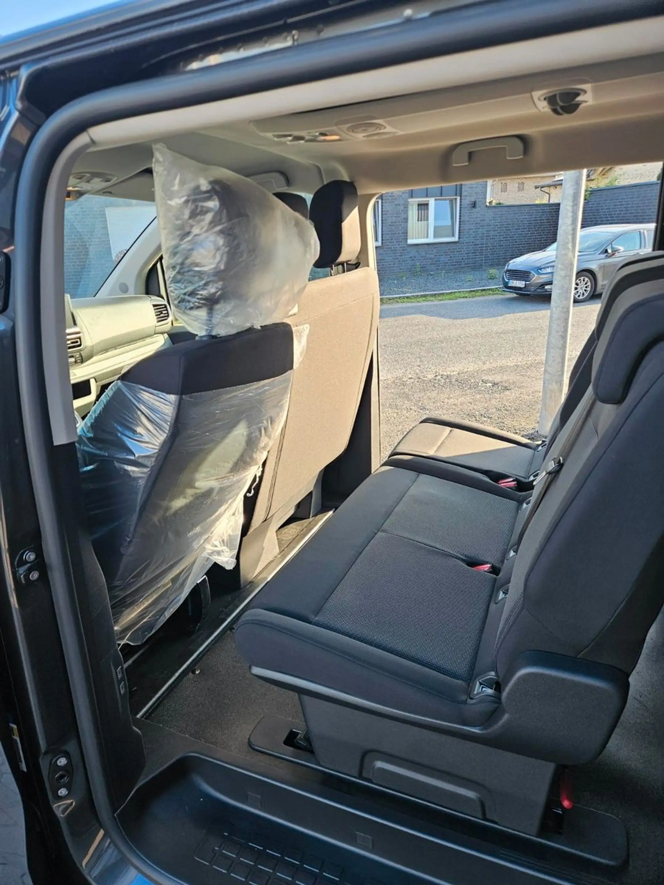 Opel Zafira Life Edition XL — photo 11
